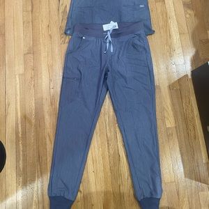 FIGS ZAMORA Tall Graphite joggers NWT